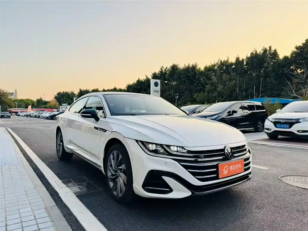 Volkswagen FAW-Volkswagen CC 2024 380TSI Dazzling Edition 2025 - thumbnail 3