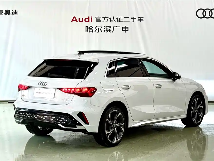 Audi Audi A3 2025 Sportback 35 TFSI Premium Plus 2025 - thumbnail 2