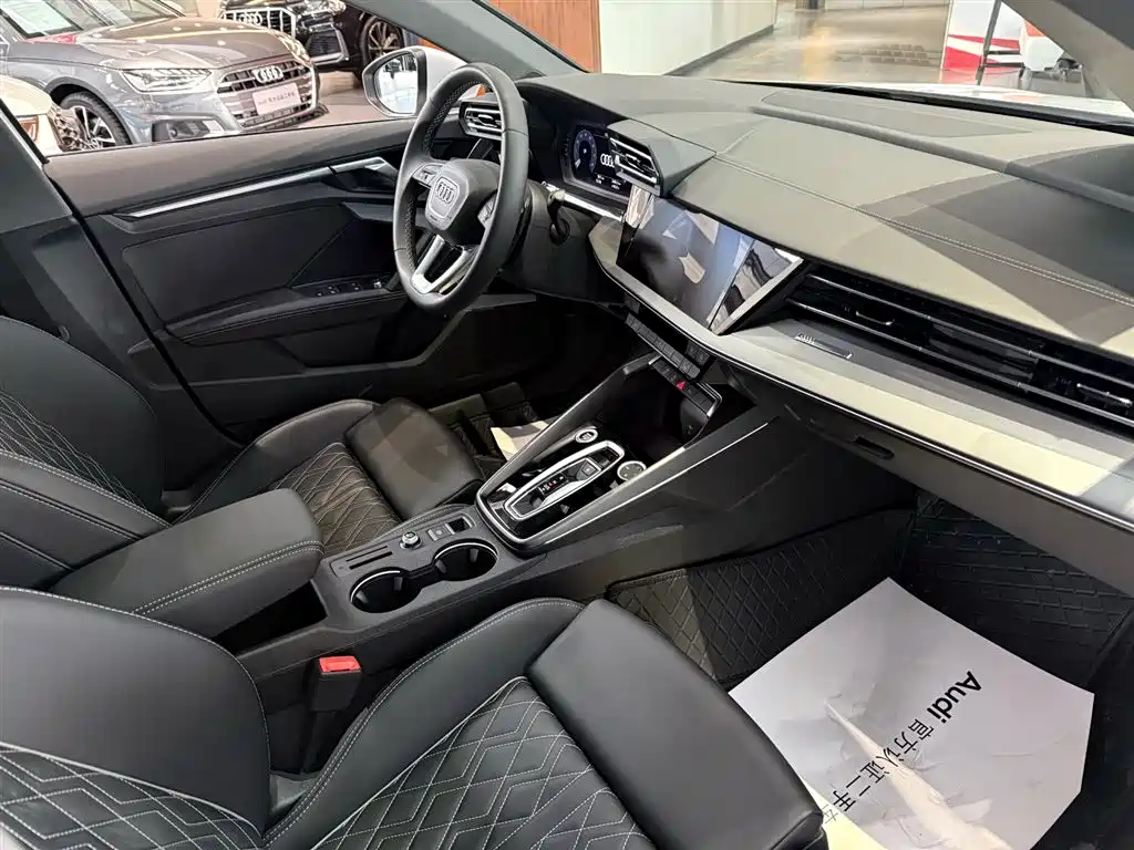 Audi Audi A3 2025 Sportback 35 TFSI Premium Plus 2025 - thumbnail 7