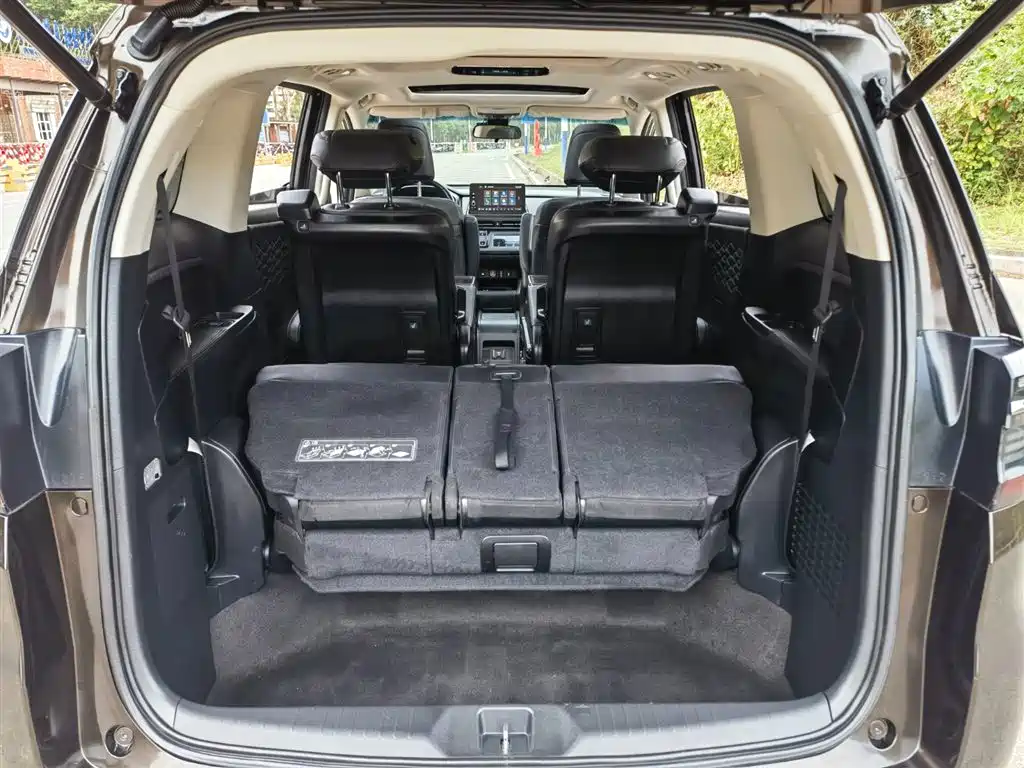 Honda Honda Elysion 2022 2.0L e:HEV Luxury Edition 2022 - thumbnail 12