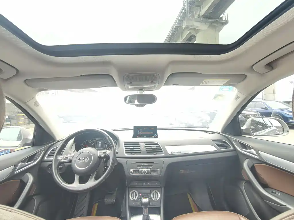 Audi Audi Q3 2015 35 TFSI quattro Technology Package 2015 - thumbnail 9