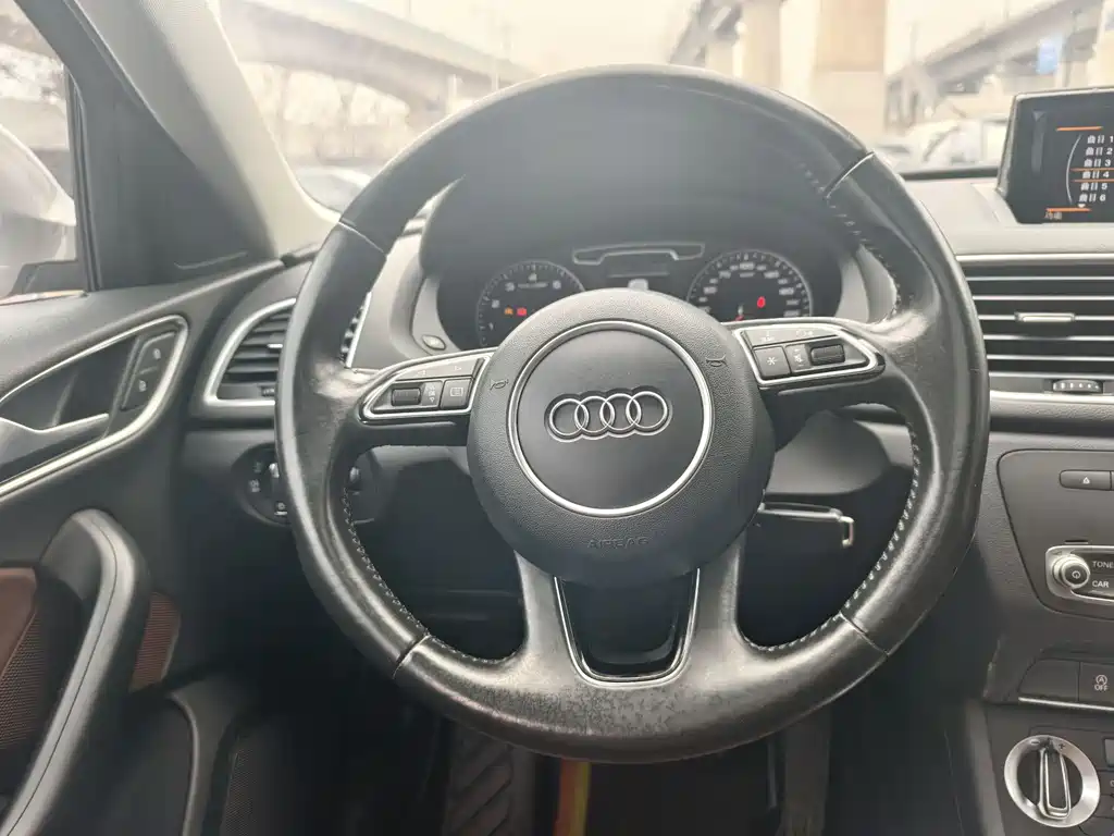 Audi Audi Q3 2015 35 TFSI quattro Technology Package 2015 - thumbnail 11