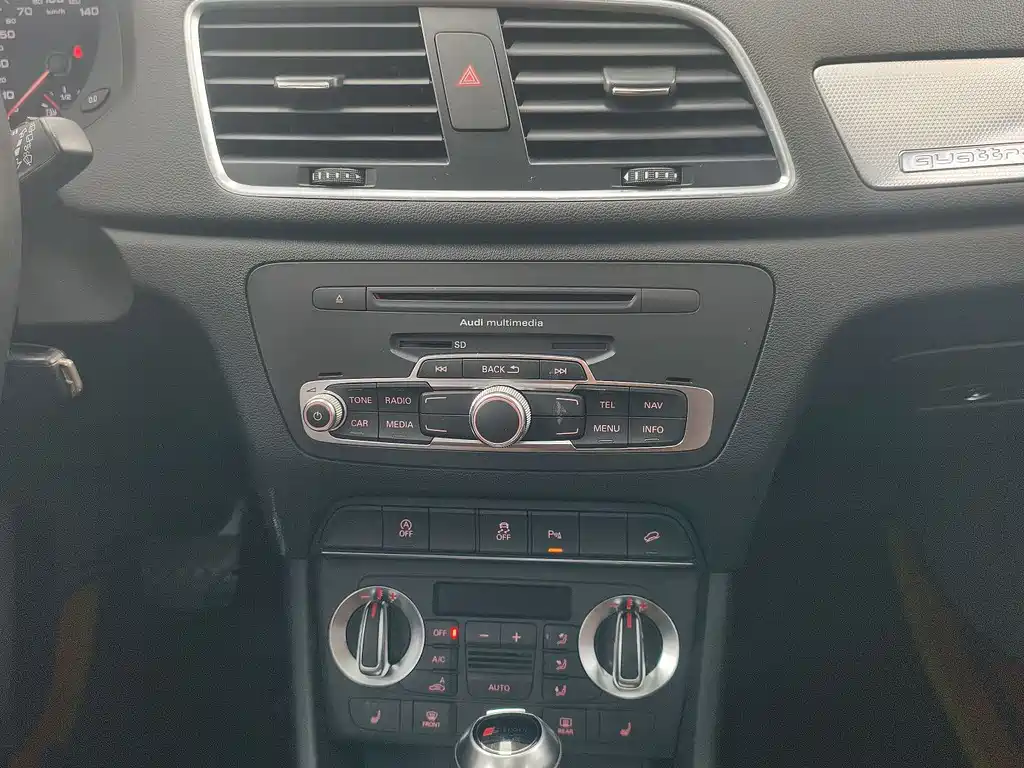 Audi Audi Q3 2015 35 TFSI quattro Technology Package 2015 - thumbnail 18