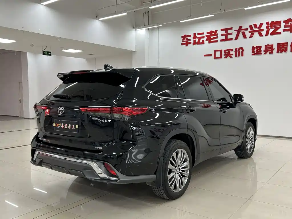 Toyota Toyota Highlander 2024 380T AWD Premium Edition 7-seater 2025 - thumbnail 4