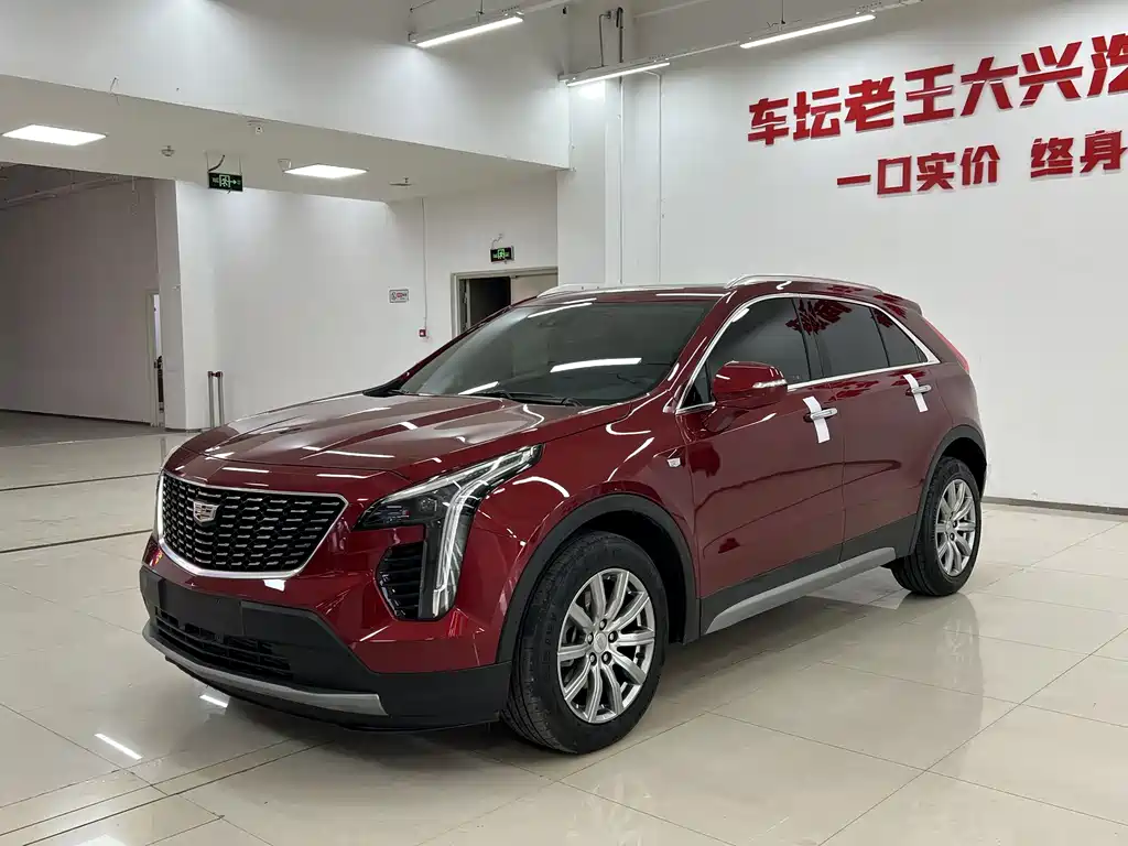 Cadillac Cadillac XT4 2022 28T FWD Luxury 2023 - thumbnail 2