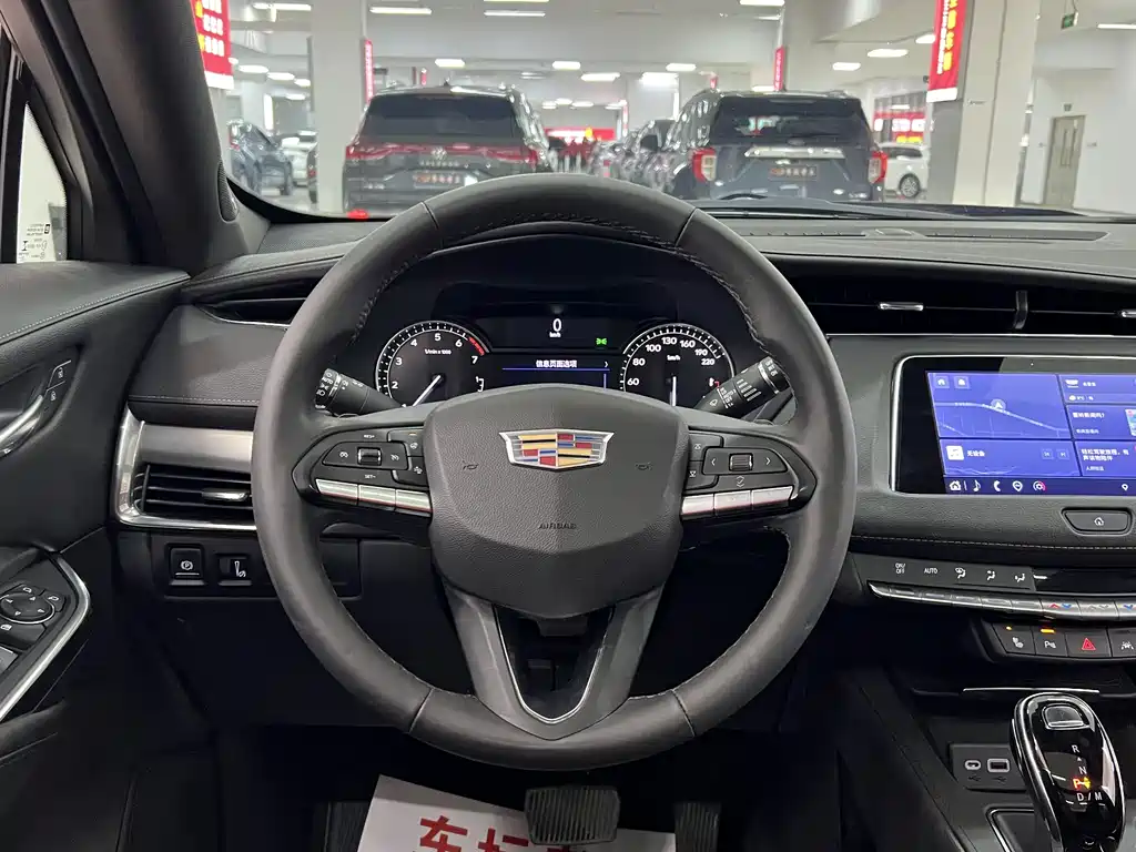Cadillac Cadillac XT4 2022 28T FWD Luxury 2023 - thumbnail 8