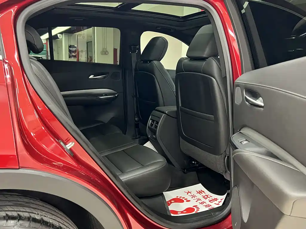 Cadillac Cadillac XT4 2022 28T FWD Luxury 2023 - thumbnail 14