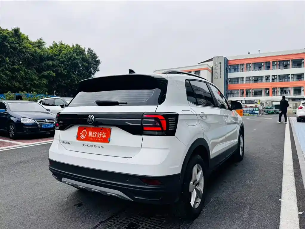 Volkswagen Tiguan 2023 1.5L Automatic Style Edition 2024 - thumbnail 9