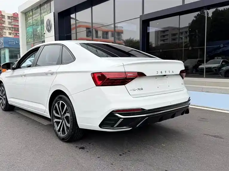 Jetta Jetta VA7 2025 1.4T Automatic First Come First Served Edition 2025 - thumbnail 4