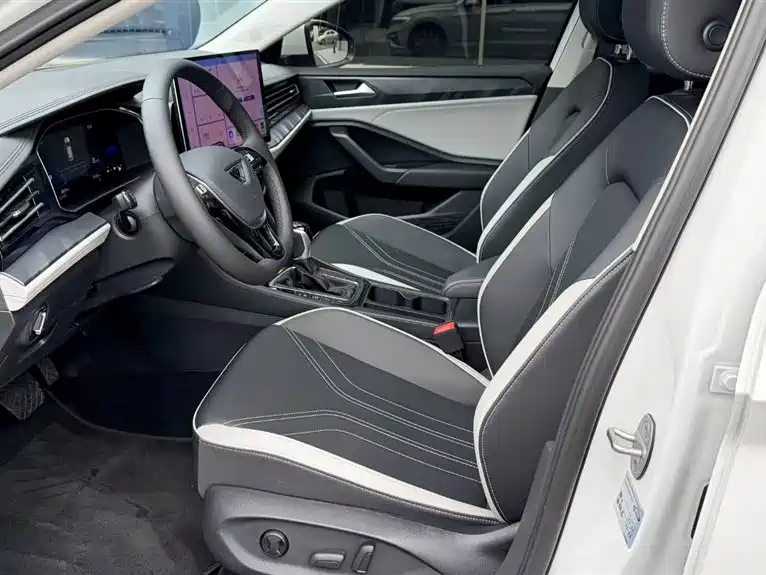 Jetta Jetta VA7 2025 1.4T Automatic First Come First Served Edition 2025 - thumbnail 7