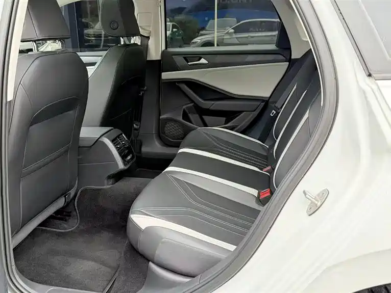Jetta Jetta VA7 2025 1.4T Automatic First Come First Served Edition 2025 - thumbnail 8