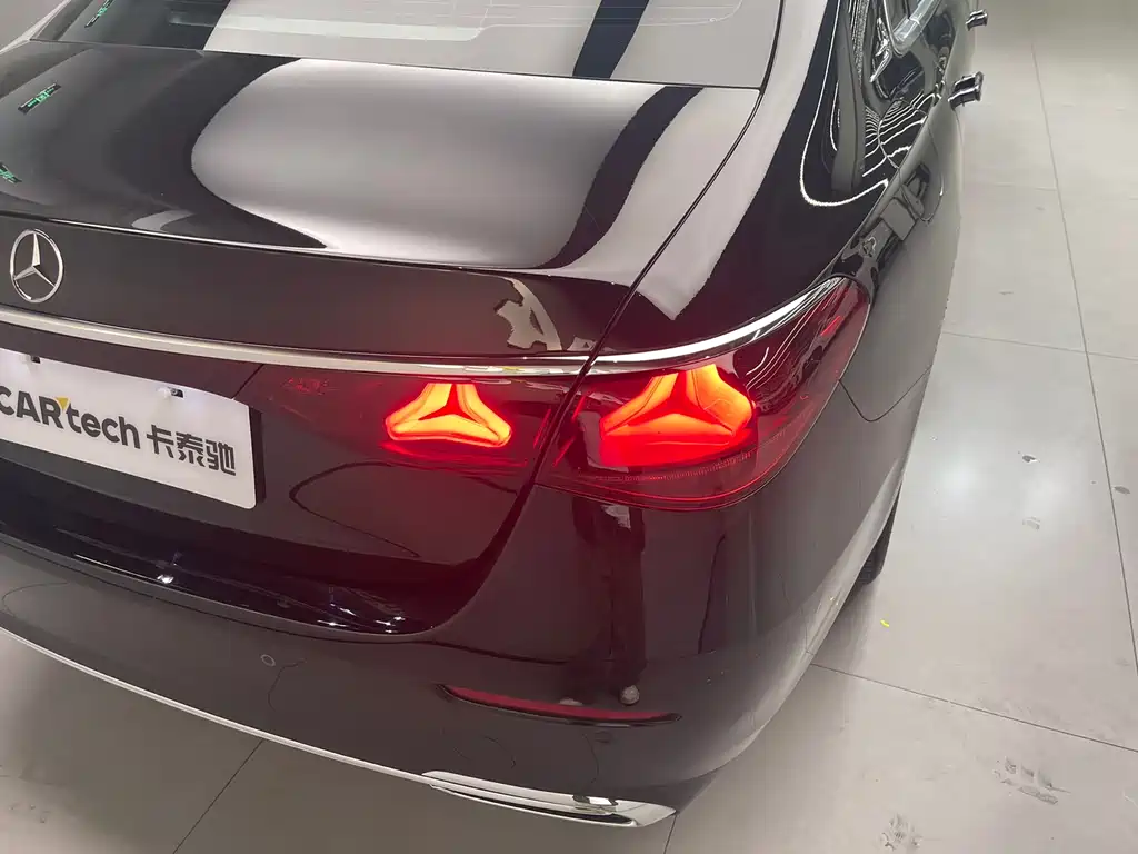 Mercedes-Benz Mercedes-Benz E-Class 2024 E 300 L Luxury Model 2024 - thumbnail 24