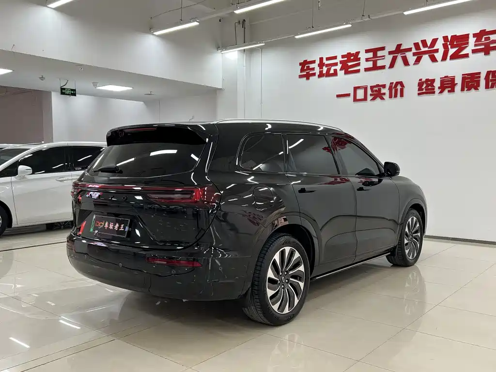 AITO Aito M7 2024 1.5T Rear-Wheel Drive Plus 5-Seat 2023 - thumbnail 4