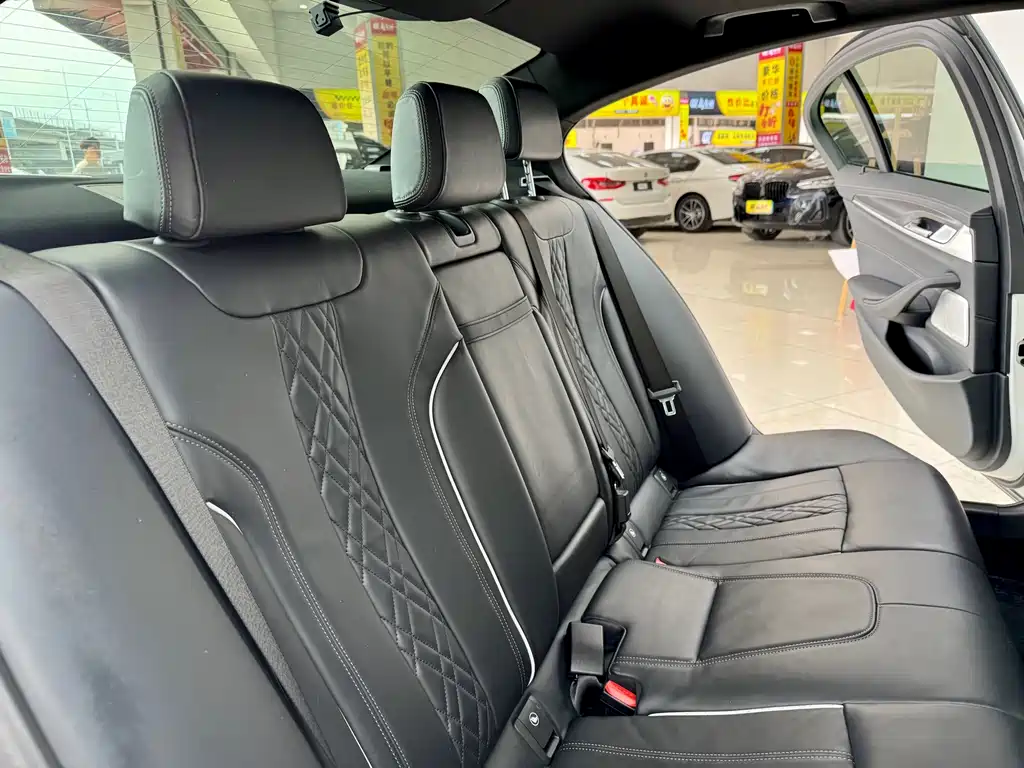 BMW BMW 5 Series Import 2021 540i Style Edition M Sport Package 2020 - thumbnail 14