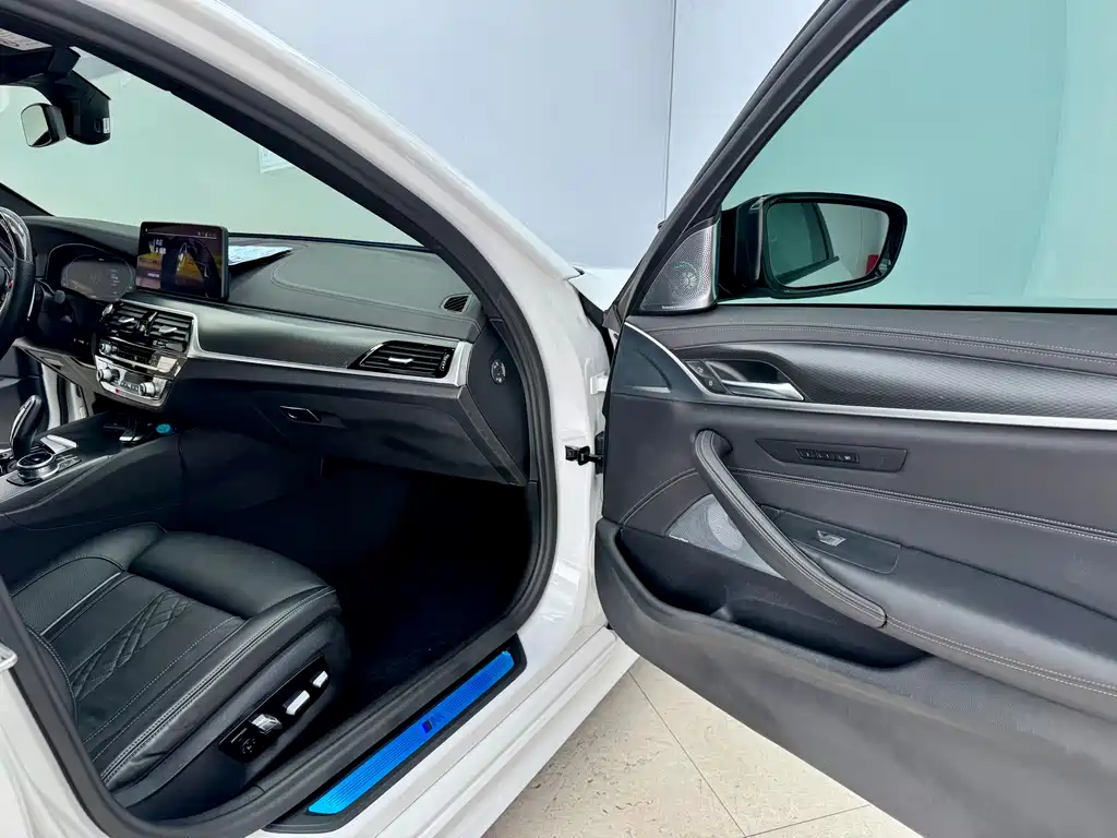 BMW BMW 5 Series Import 2021 540i Style Edition M Sport Package 2020 - thumbnail 15