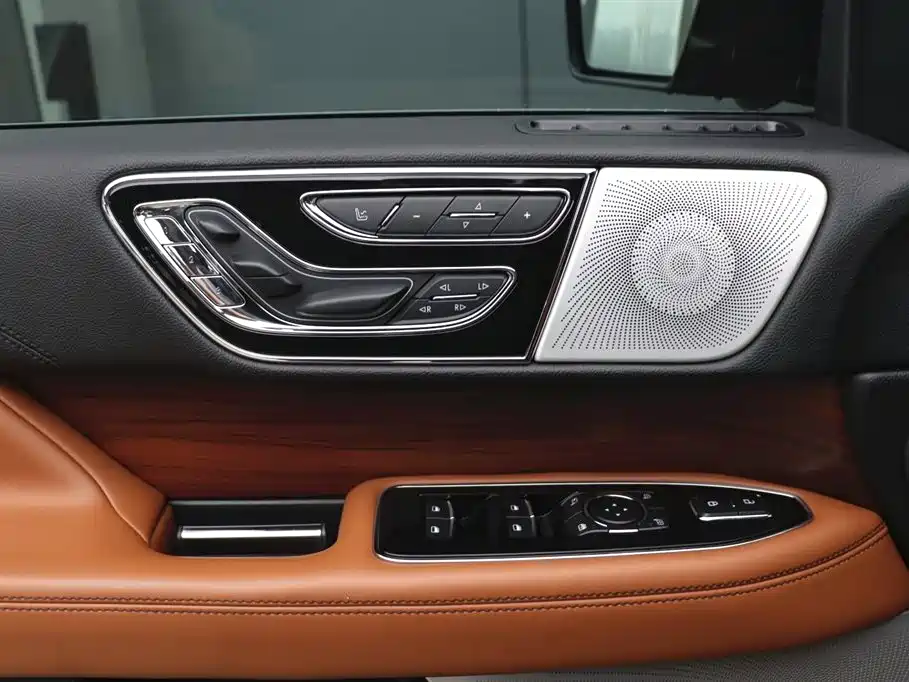 Lincoln Navigator 2020 3.5T Select Edition 2022 - thumbnail 12