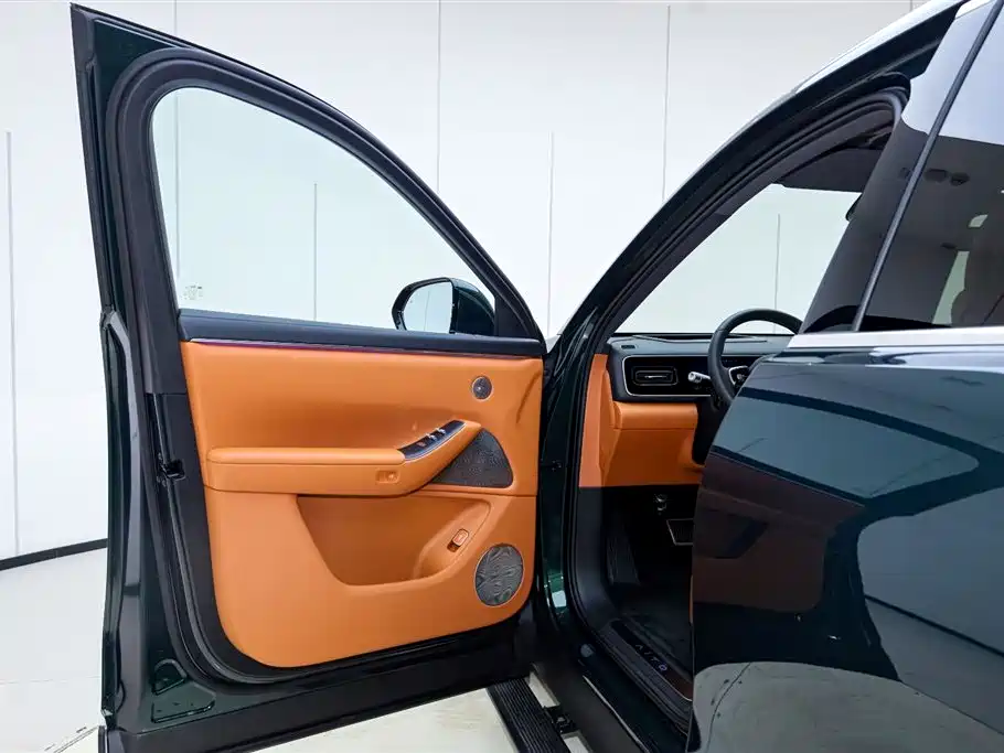 AITO Aito M7 2026 Extended Range Ultra AWD 5-Seat (192-line LiDAR) 2025 - thumbnail 17