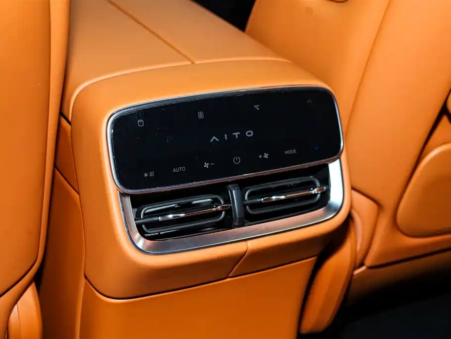 AITO Aito M7 2026 Extended Range Ultra AWD 5-Seat (192-line LiDAR) 2025 - thumbnail 19