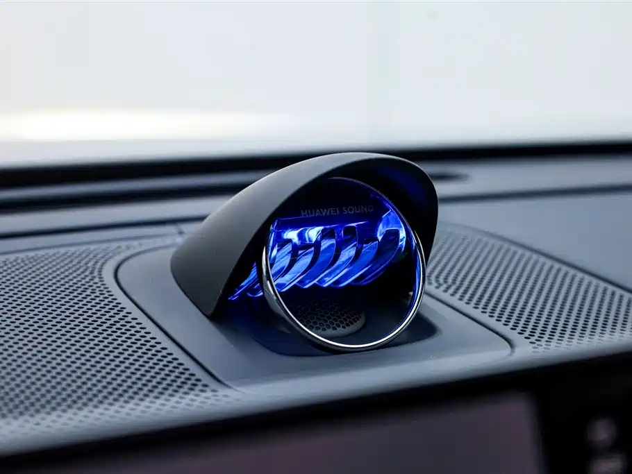 AITO Aito M7 2026 Extended Range Ultra AWD 5-Seat (192-line LiDAR) 2025 - thumbnail 27