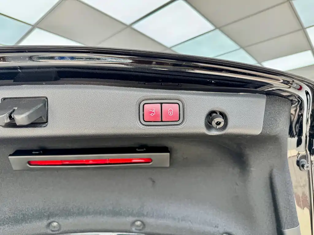 Mercedes-Benz Mercedes-Benz E-Class 2019 Facelift E 300 L Sport Luxury 2019 - thumbnail 24