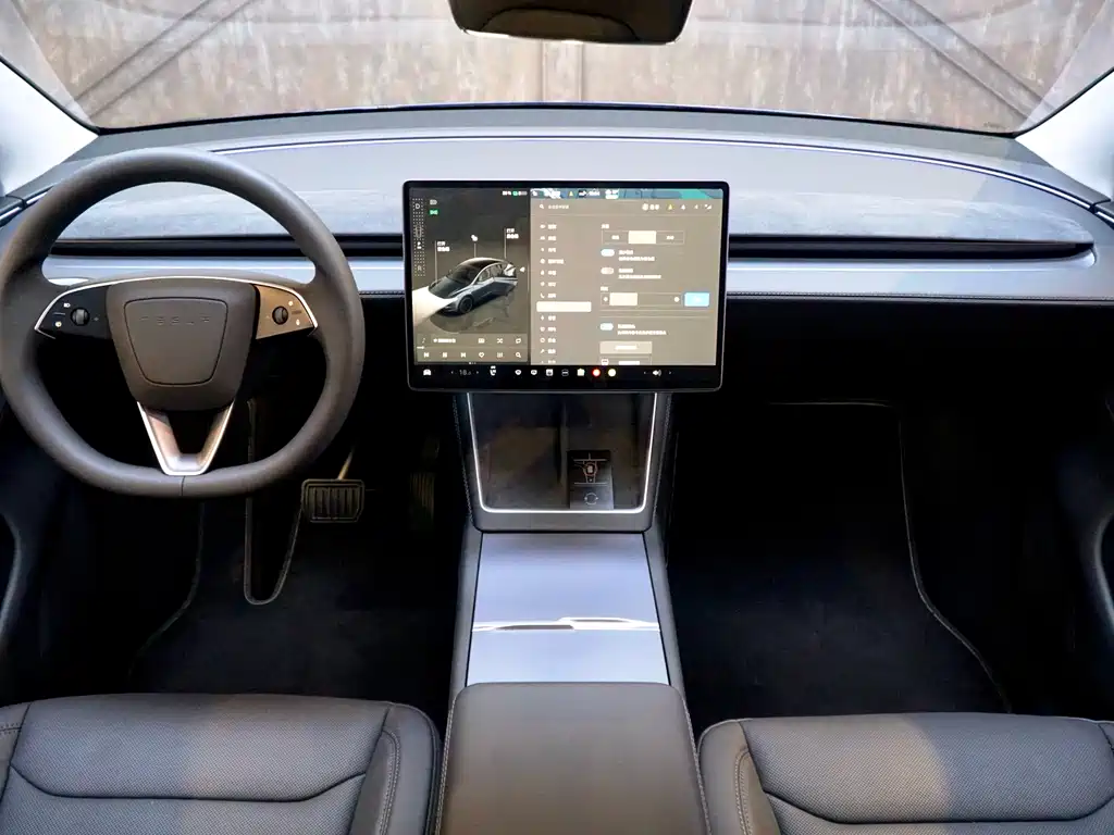 Tesla Model Y 2025 Long Range AWD First Edition 2025 - thumbnail 12