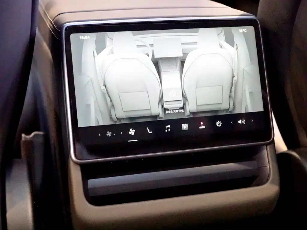 Tesla Model Y 2025 Long Range AWD First Edition 2025 - thumbnail 14