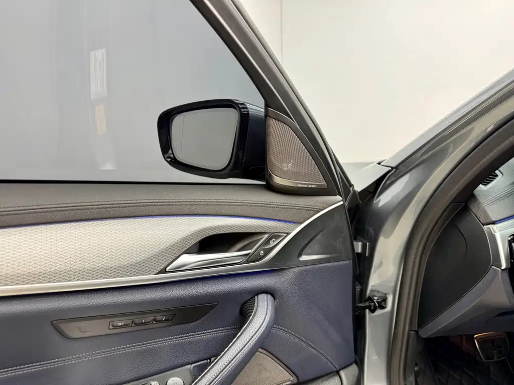 BMW BMW 5 Series Import 2020 530i M Sport Package 2020 - thumbnail 10