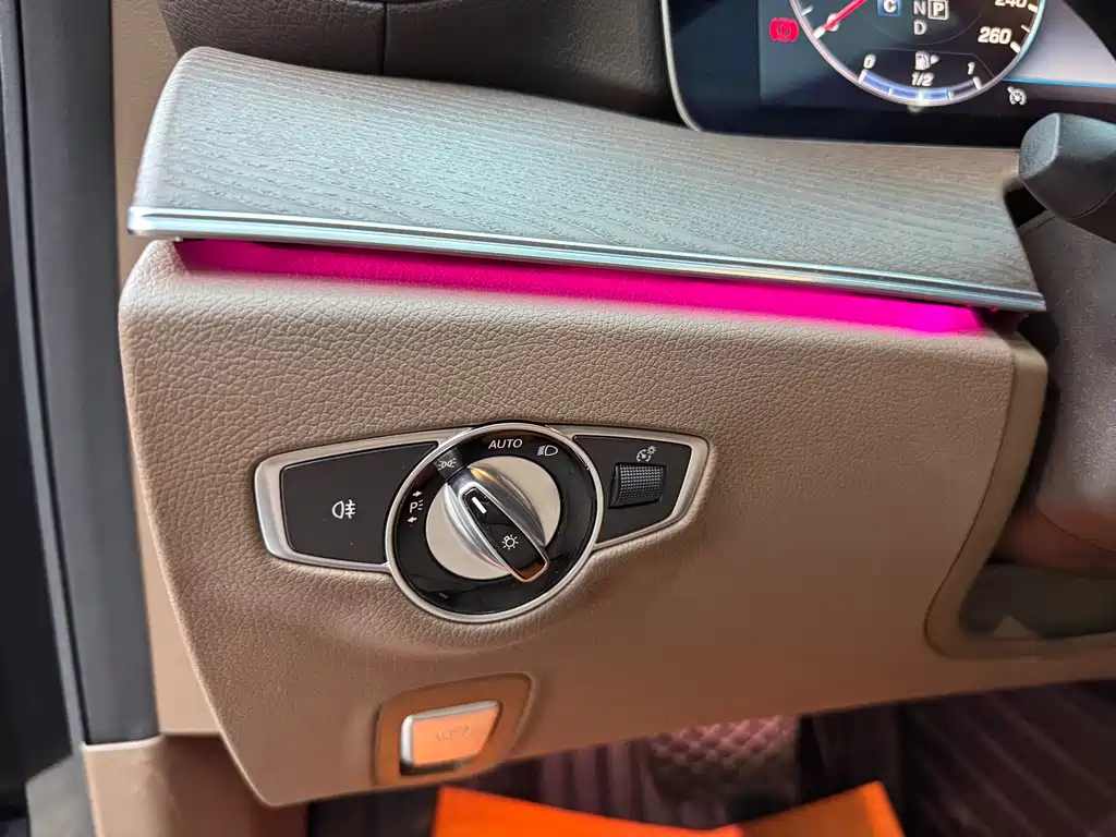 Mercedes-Benz Mercedes-Benz E-Class 2019 Model Year Facelift E 300 L Fashion Edition 2019 - thumbnail 13