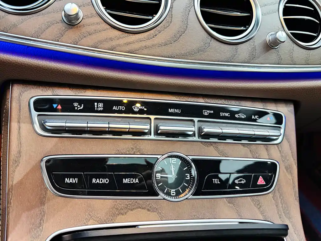 Mercedes-Benz Mercedes-Benz E-Class 2019 Model Year Facelift E 300 L Fashion Edition 2019 - thumbnail 16