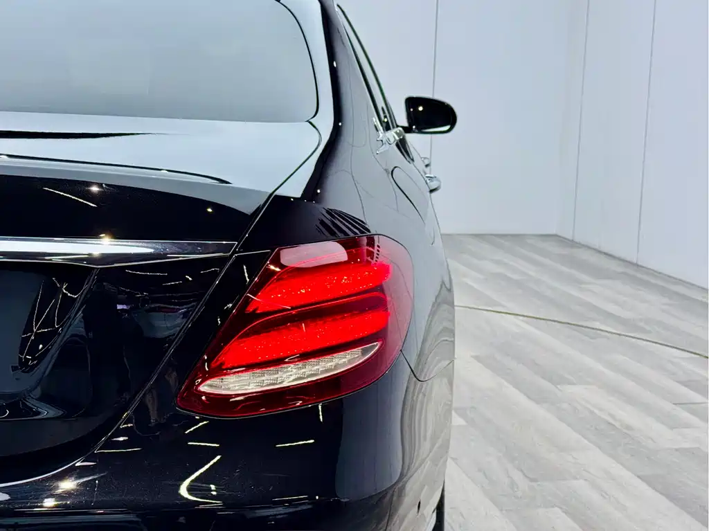 Mercedes-Benz Mercedes-Benz E-Class 2019 Model Year Facelift E 300 L Fashion Edition 2019 - thumbnail 28