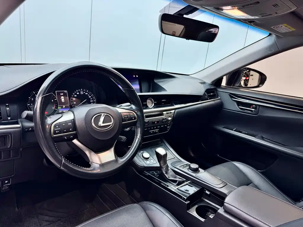 Lexus Lexus ES 2015 ES 200 Premium Edition 2017 - thumbnail 8
