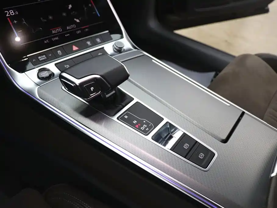 Audi Audi A7L 2022 45 TFSI S-line Dream Edition Flow Crystal Package 2023 - thumbnail 13