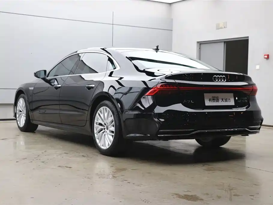 Audi Audi A7L 2022 45 TFSI S-line Dream Edition Flow Crystal Package 2023 - thumbnail 26