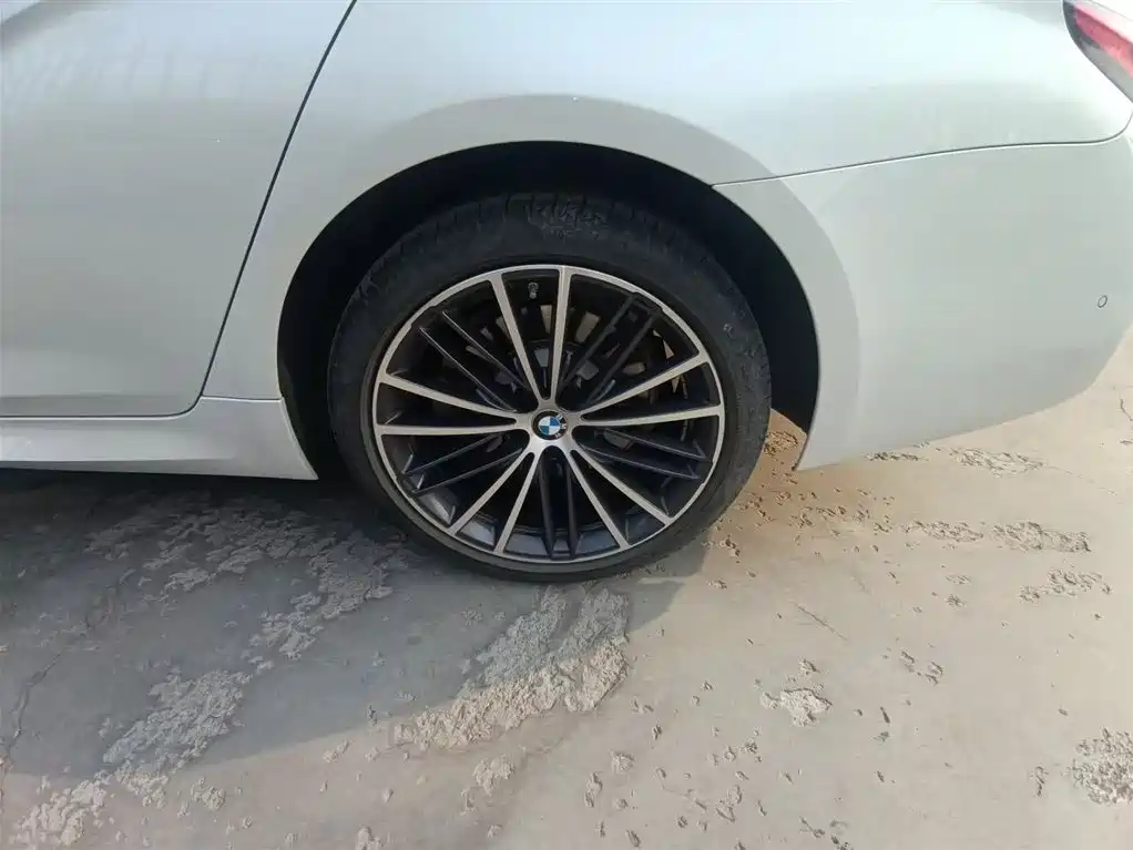 BMW BMW 5 Series 2022 Model Update 2 530Li Leading M Sport Package 2022 - thumbnail 7