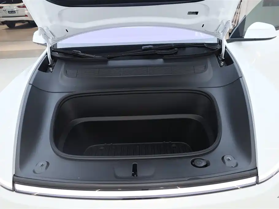 Tesla Model Y 2025 Long Range All-Wheel Drive 2025 - thumbnail 8