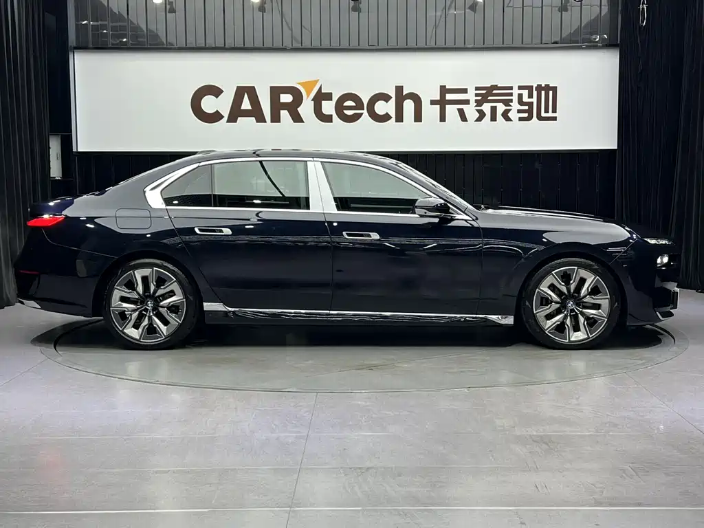 BMW BMW 7 Series 2023 740Li M Sport Package 2024 - thumbnail 6
