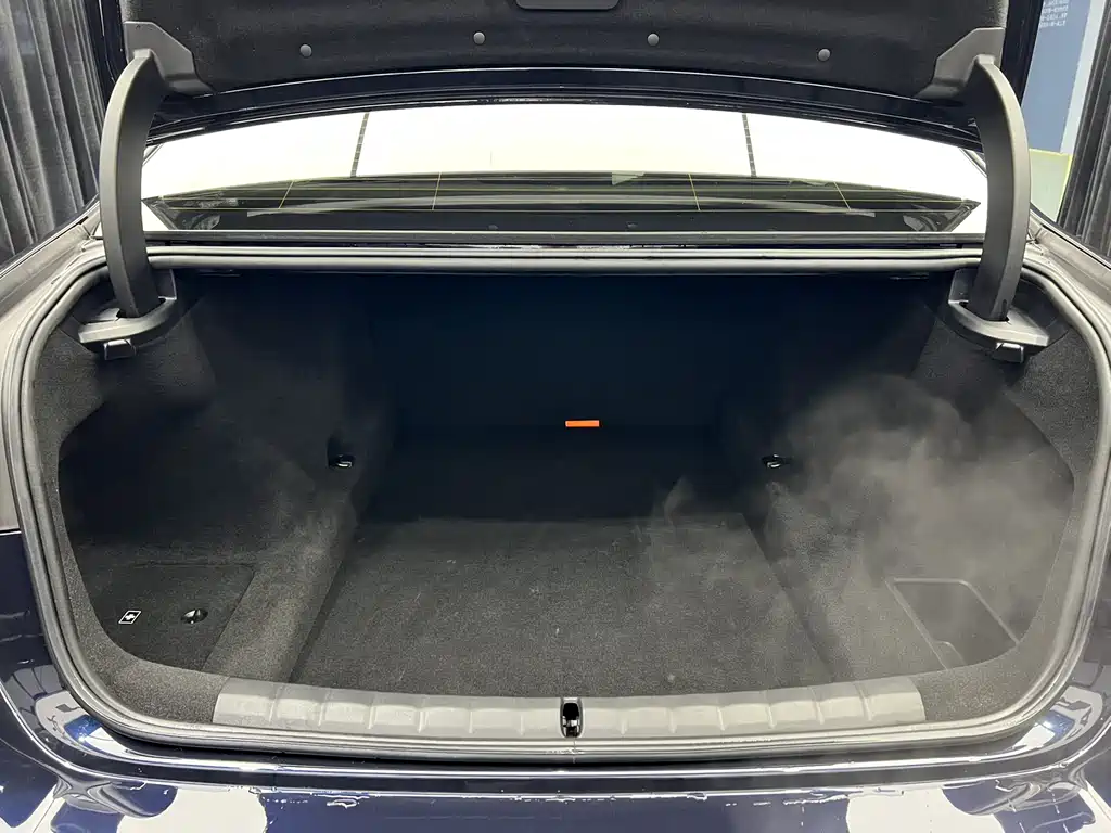 BMW BMW 7 Series 2023 740Li M Sport Package 2024 - thumbnail 12