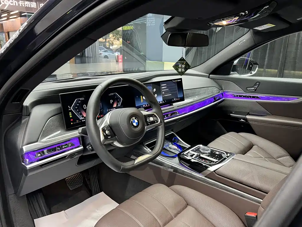 BMW BMW 7 Series 2023 740Li M Sport Package 2024 - thumbnail 13