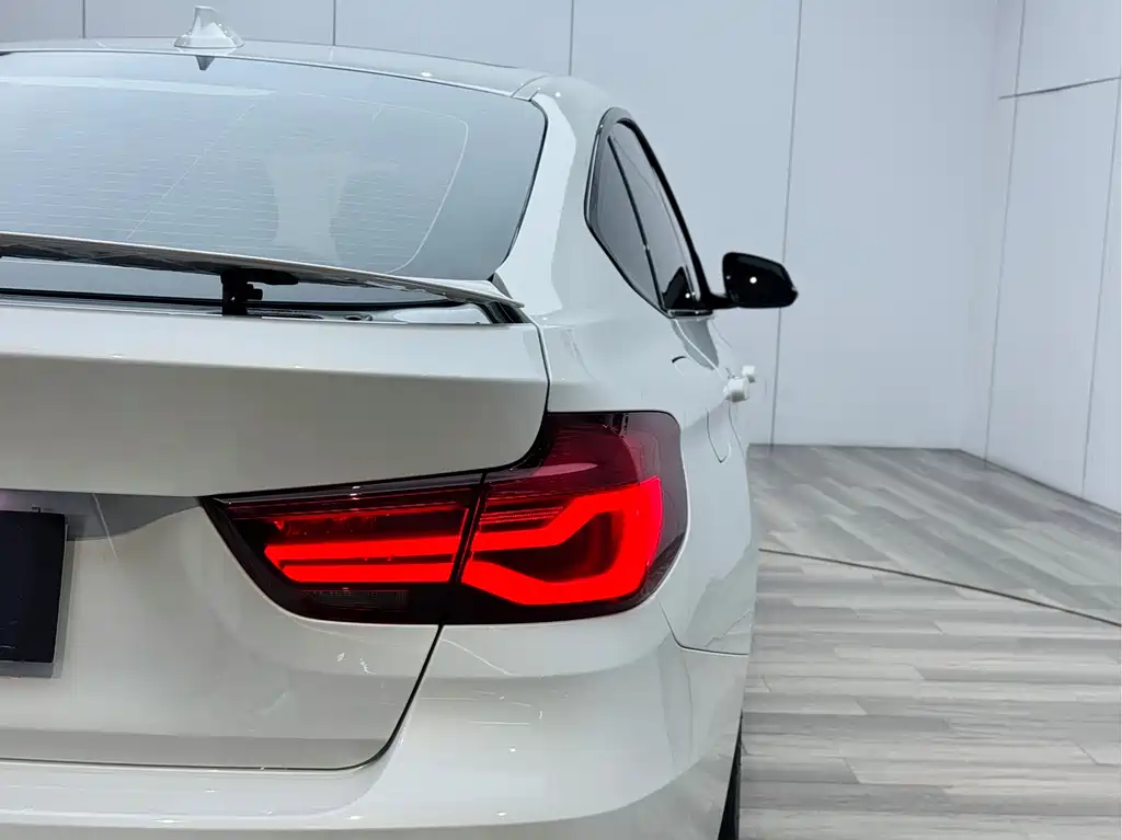 BMW BMW 3 Series GT 2020 320i M Sport Package 2021 - thumbnail 29