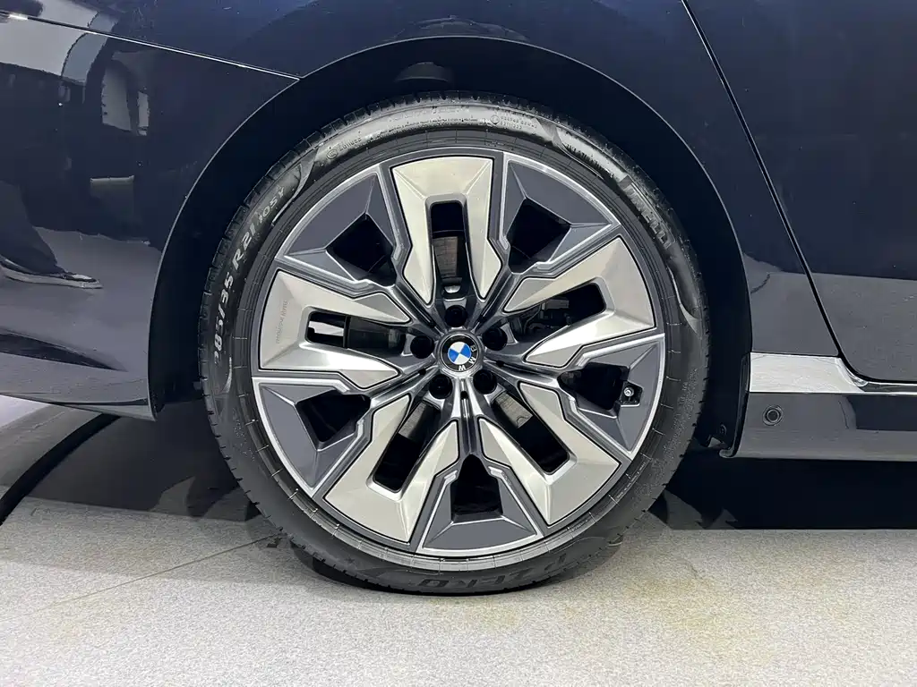 BMW BMW 7 Series 2023 740Li M Sport Package 2024 - thumbnail 20