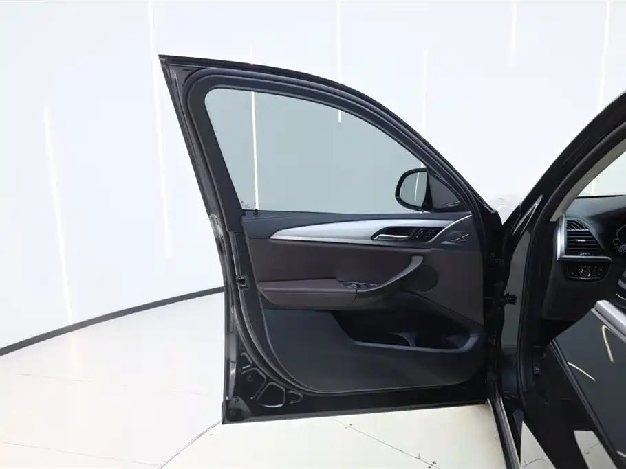 BMW BMW iX3 2021 Leading Model 2021 - thumbnail 17