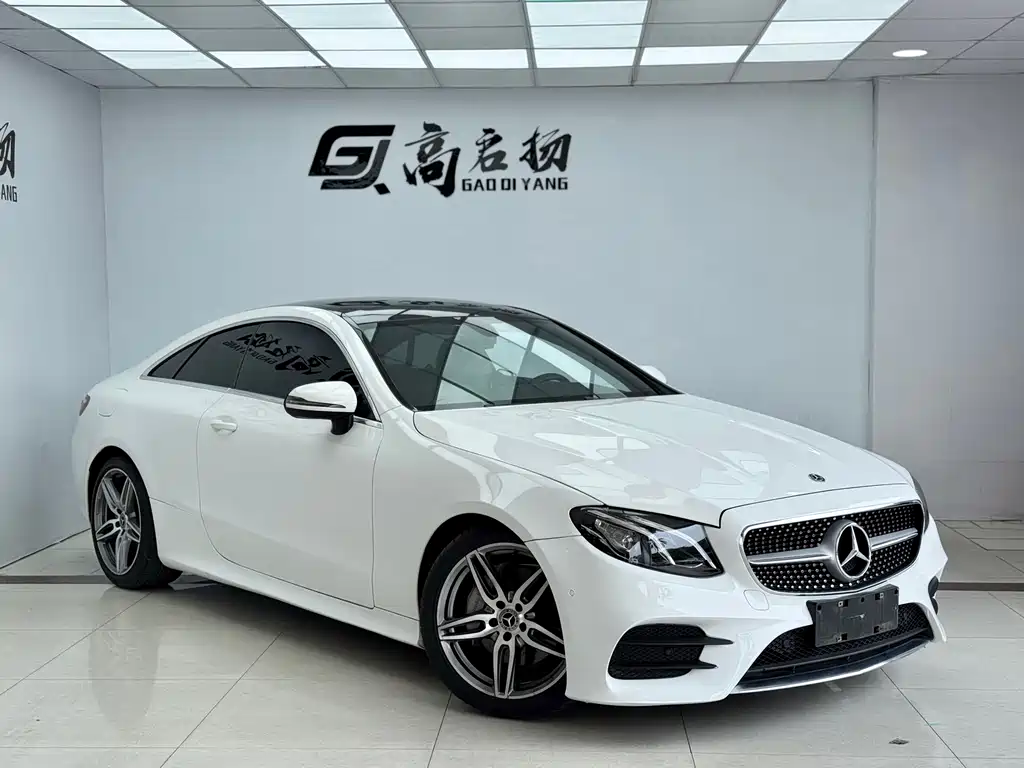 Mercedes-Benz Mercedes-Benz E-Class Coupe E 200 2019 Model 2019 - thumbnail 3