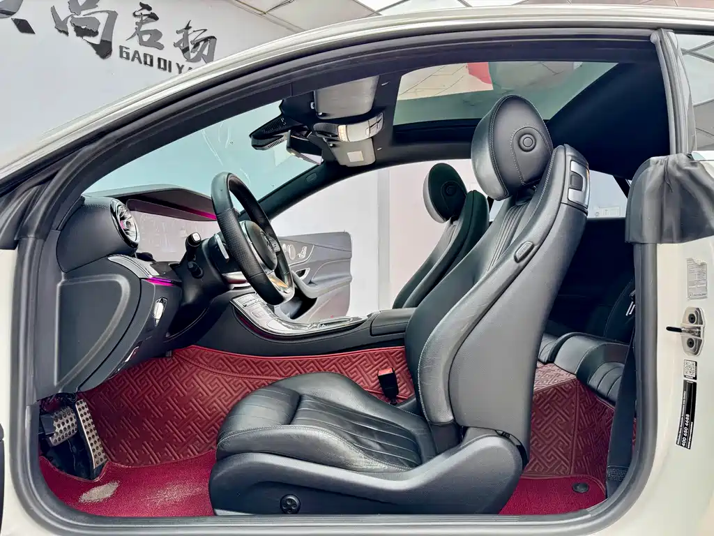 Mercedes-Benz Mercedes-Benz E-Class Coupe E 200 2019 Model 2019 - thumbnail 5
