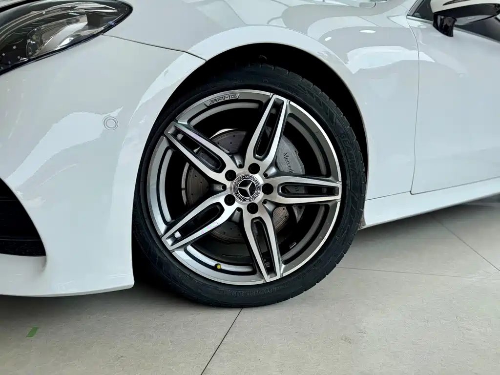 Mercedes-Benz Mercedes-Benz E-Class Coupe E 200 2019 Model 2019 - thumbnail 18