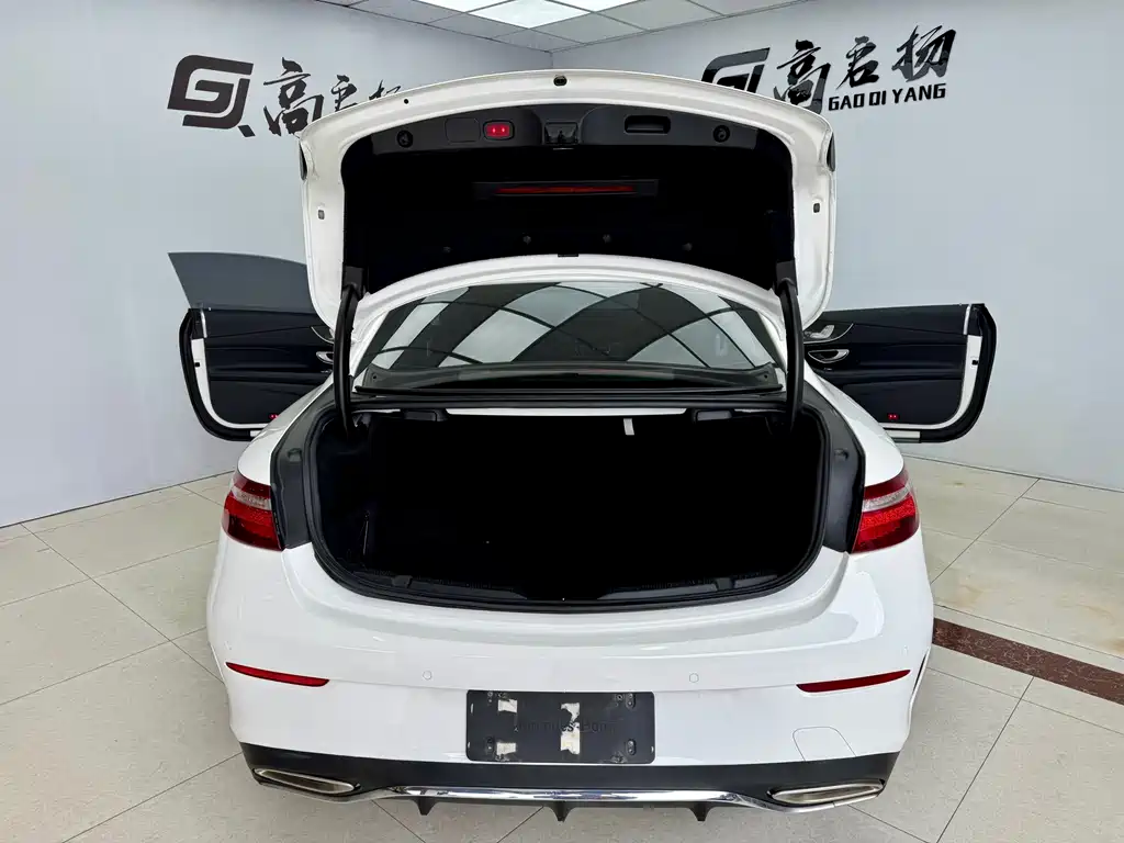 Mercedes-Benz Mercedes-Benz E-Class Coupe E 200 2019 Model 2019 - thumbnail 20