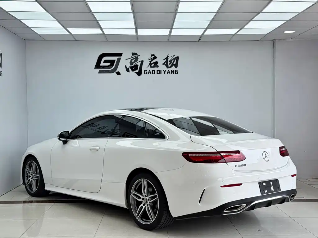 Mercedes-Benz Mercedes-Benz E-Class Coupe E 200 2019 Model 2019 - thumbnail 25