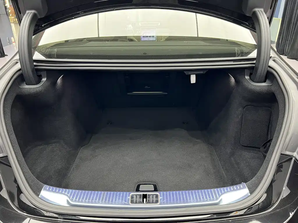 Mercedes-Benz Maybach S-Class 2024 Model Year Facelift S 480 4MATIC 2024 - thumbnail 13