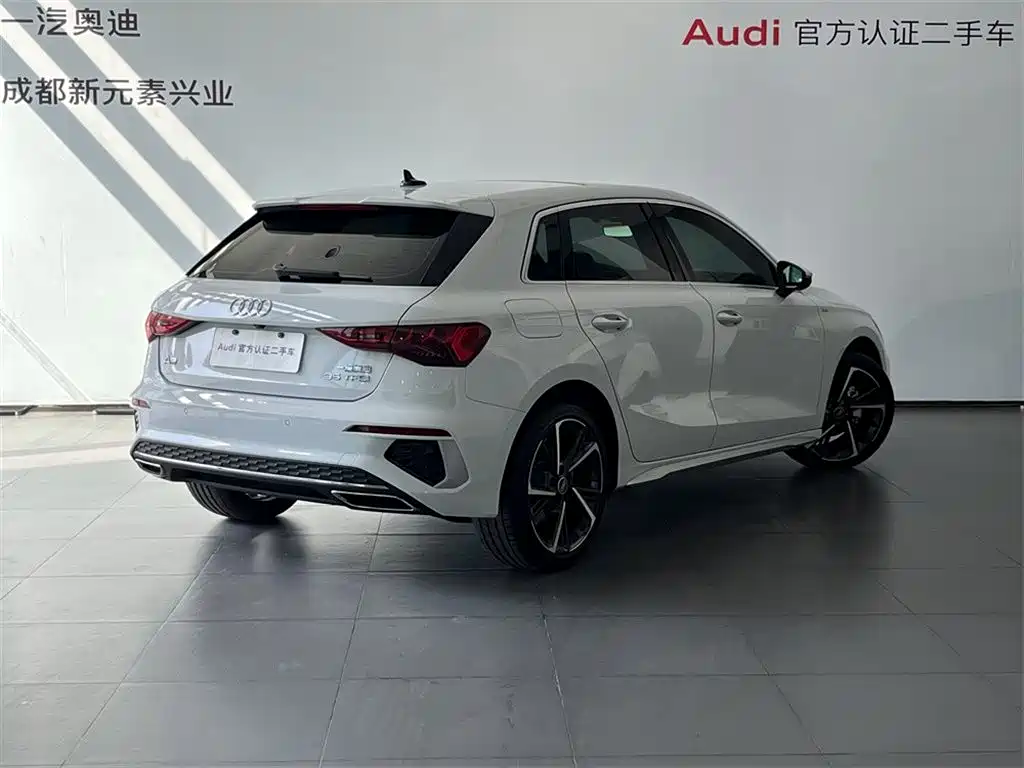 Audi Audi A3 2024 Sportback 35 TFSI Fashion Sport Model 2024 - thumbnail 4