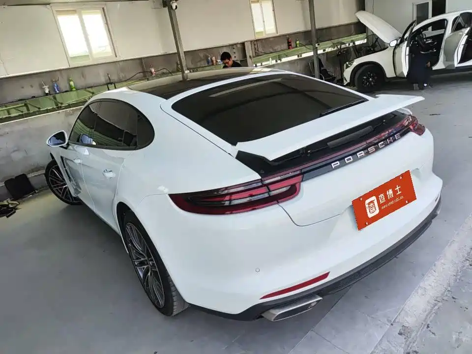 Porsche Porsche Panamera 2019 Panamera 4 Executive Long Wheelbase 2.9T 2019 - thumbnail 4