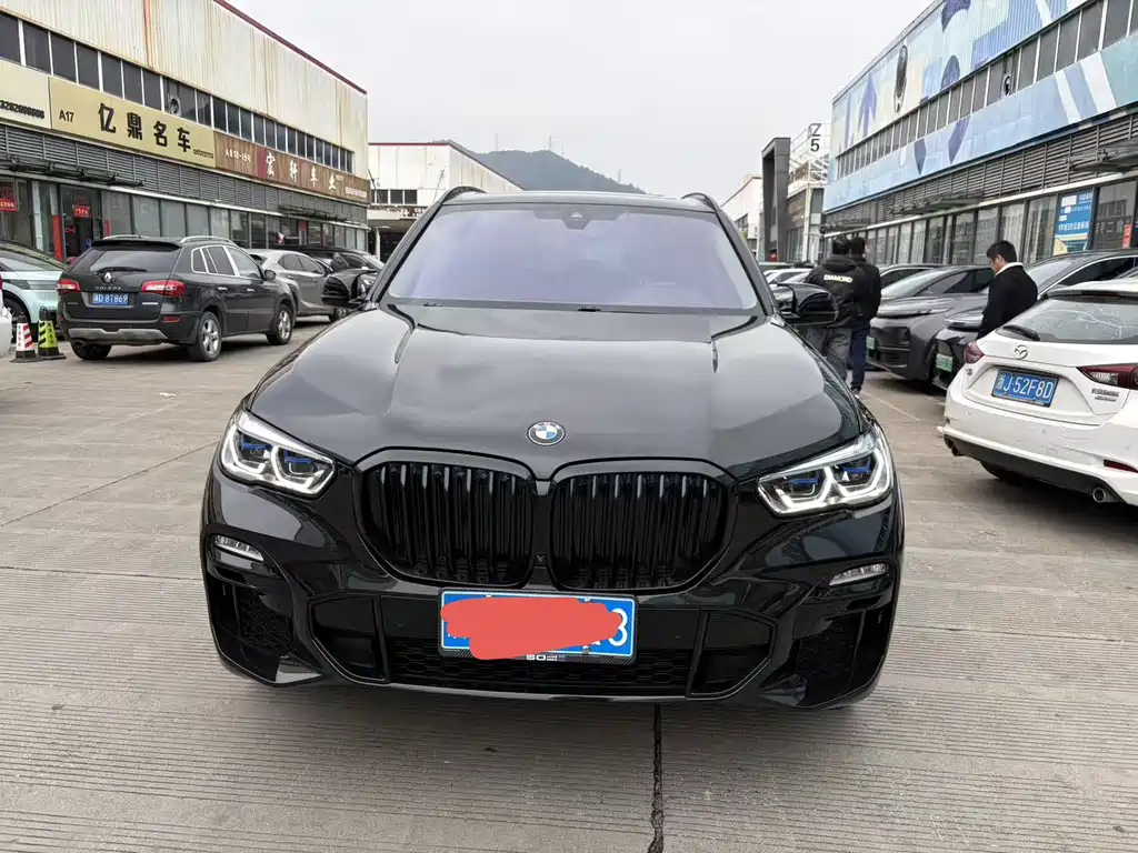 BMW BMW X5 (Imported) 2021 Model Facelift xDrive40i M Sport Package 2021 - thumbnail 2